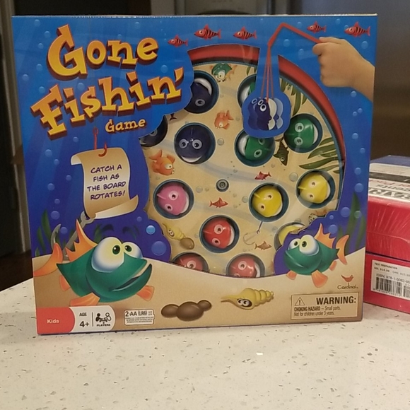 COPY - Gone fishing game - Picture 1 of 2